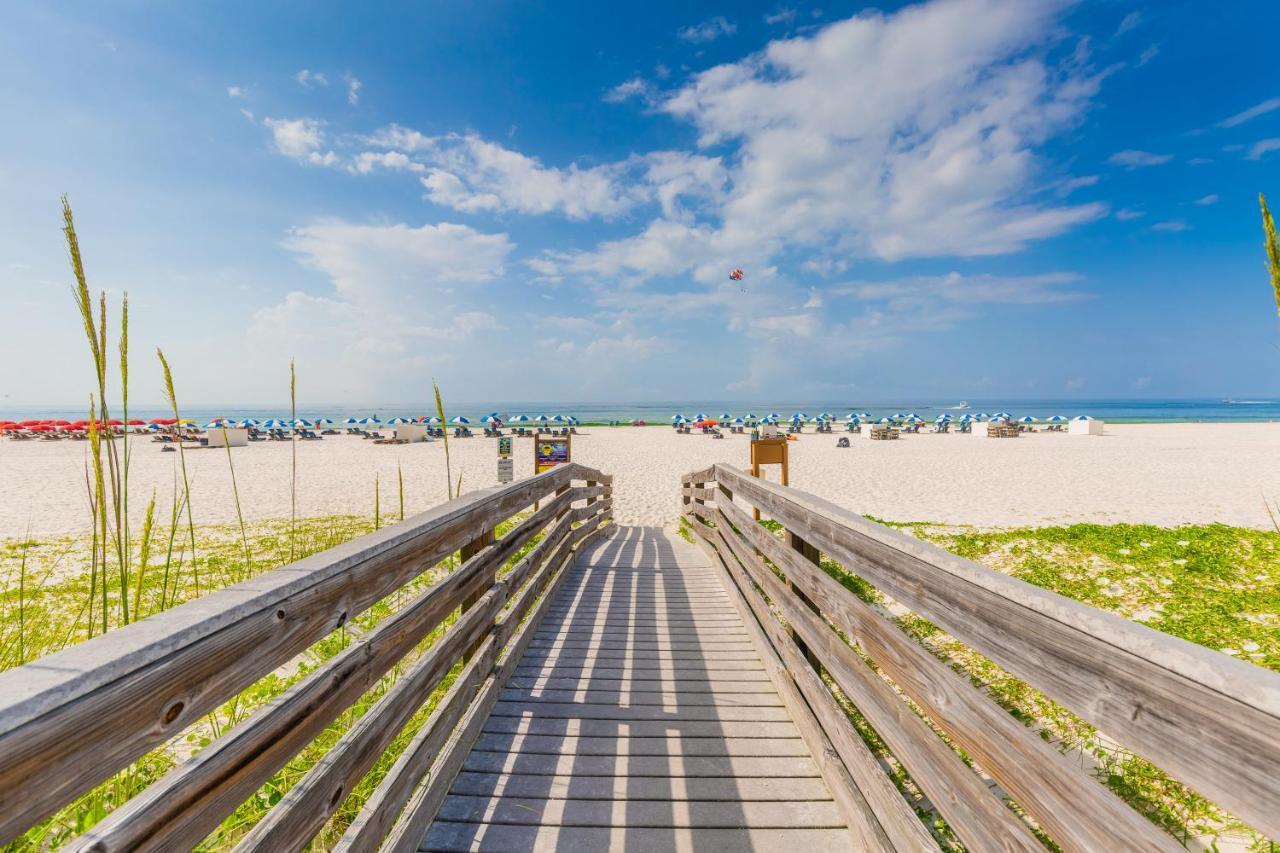 Holiday Inn Express Orange Beach - On The Beach, An Ihg Hotel Экстерьер фото